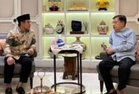 Wakil Presiden RI periode 2004-2009 dan 2014-2019 Jusuf Kalla (JK) menggelar pertemuan dengan Ketua Umum Partai Kebangkitan Bangsa (PKB) Abdul Muhaimin Iskandar. (Instagram.com/@cakiminow) 
