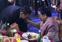 Menko Polhukam Mahfud MD bertemu dengan Ketua Umum PDI Perjuangan Megawati Soekarnoputri. (Instagram.com/@yasonna.laoly)
