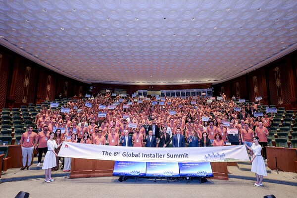 Installer Voice Loop launch ceremony